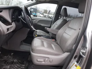 2018 Toyota Sienna XLE Auto Access Seat с VIN 5TDYZ3DC5JS929713, выставлен на аукционе Copart как лот 43368025 с пробегом 125 712 миль миль и На запчасти • Non repairable. История ставок и продаж доступна на DreamBid. Изображение 7.