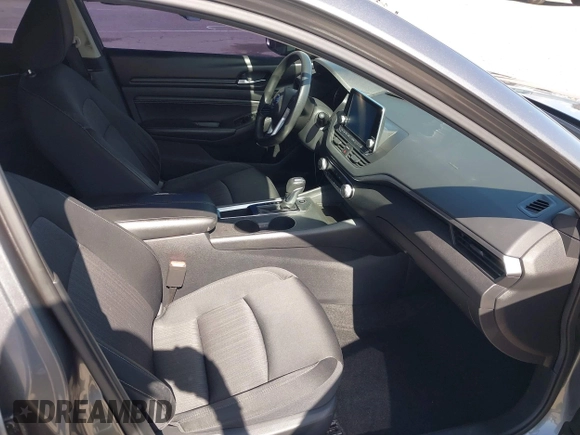 2019 Nissan Altima S with VIN 1N4BL4BV9KC122962, listed as a IAAI auction lot 41944568 with 79,011 mi miles and . Bid and sale history available at DreamBid. Image 5.