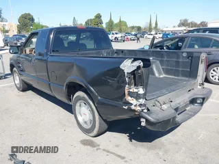 2002 GMC Sonoma SL Fleet with VIN 1GTCS19W428114964, listed as a IAAI auction lot 41840270 with 202,003 mi miles and . Bid and sale history available at DreamBid. Image 3.
