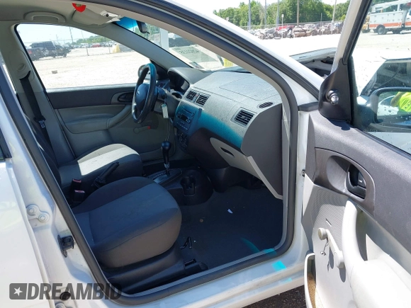 2007 Ford Focus S with VIN 1FAFP34N17W124403, listed as a IAAI auction lot 42021135 with 178,896 mi miles and . Bid and sale history available at carsss.com. Image 5.