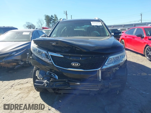 2014 Kia Sorento LX with VIN 5XYKTCA66EG483726, listed as a IAAI auction lot 41829970 with 102,294 mi miles and . Bid and sale history available at carsss.com. Image 12.