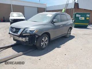 2017 Nissan Pathfinder SV with VIN 5N1DR2MM2HC613081, listed as a IAAI auction lot 41979227 with 137,371 mi miles. Bid and sale history available at carsss.com. Image 2.