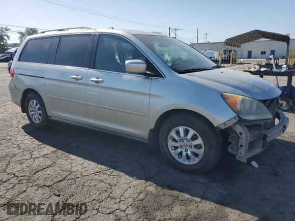 2008 Honda Odyssey EX-L z VIN 5FNRL38748B032786, wystawiony jako Copart lot #57502945 z przebiegiem 184 324 mil mil oraz Szkoda całkowita • Salvage title. Historia ofert i sprzedaży dostępna na DreamBid. Obrazek 4.