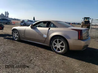 2008 Cadillac XLR z VIN 1G6YV36A585600021, wystawiony jako Copart lot #44195284 z przebiegiem 52 559 mil mil oraz Nie do naprawy. Historia ofert i sprzedaży dostępna na DreamBid. Obrazek 2.