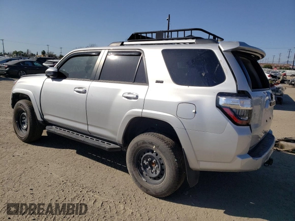 2023 Toyota 4Runner SR5 with VIN JTEMU5JR9P6174216, listed as a Copart auction lot 48993335 with 9,211 mi miles and Salvage title. Bid and sale history available at DreamBid. Image 2.
