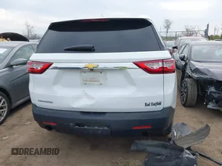 2020 Chevrolet Traverse LS z VIN 1GNERFKW7LJ258845, wystawiony jako IAAI lot #42013350 z przebiegiem 106 649 mil mil oraz . Historia ofert i sprzedaży dostępna na DreamBid. Obrazek 17.