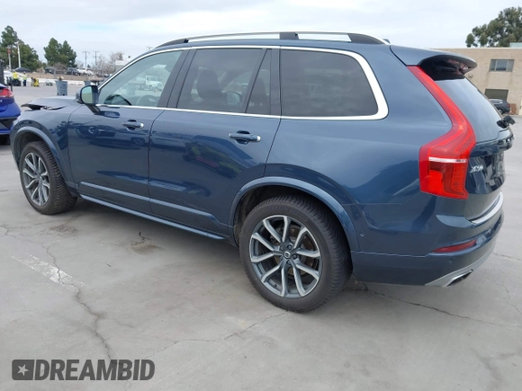 2018 Volvo XC90 Momentum with VIN YV4A22PK6J1215876, listed as a IAAI auction lot 41720316 with 87,015 mi miles. Bid and sale history available at carsss.com. Image 3.