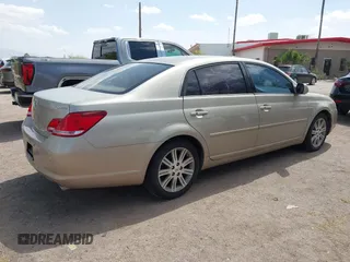 2007 Toyota Avalon XL with VIN 4T1BK36B27U208117, listed as a IAAI auction lot 41924286 with 114,458 mi miles. Bid and sale history available at carsss.com. Image 4.