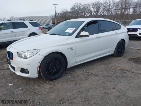 2012 BMW 5 Series Gran Turismo 550i xDrive with VIN WBASP4C55CC899960, listed as a IAAI auction lot 41239650 with 178,356 mi miles. Bid and sale history available at carsss.com. Image 17.