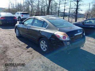 2007 Nissan Altima 2.5 S with VIN 1N4AL21E47N497414, listed as a IAAI auction lot 42050123 with 143,339 mi miles. Bid and sale history available at carsss.com. Image 3.