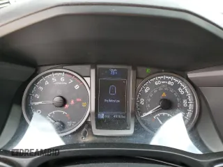 2017 Toyota Tacoma SR5 z VIN 3TMCZ5AN4HM082849, wystawiony jako Copart lot #54246425 z przebiegiem 49 163 mil mil oraz Szkoda całkowita • Salvage title. Historia ofert i sprzedaży dostępna na DreamBid. Obrazek 9.
