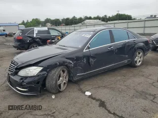 2010 Mercedes-Benz S 550 with VIN WDDNG8GB2AA339626, listed as a Copart auction lot 60914615 with 184,929 mi miles and Salvage title. Bid and sale history available at DreamBid. Image 1.
