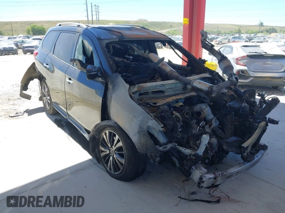 2020 Nissan Pathfinder SV with VIN 5N1DR2BN3LC617693, listed as a IAAI auction lot 41838832 with Not Provided miles. Bid and sale history available at carsss.com. Image 1.