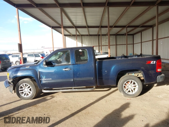 2008 GMC Sierra 1500 SLE1 z VIN 2GTEK19J181254317, wystawiony jako IAAI lot #41421167 z przebiegiem 211 202 mil mil oraz . Historia ofert i sprzedaży dostępna na DreamBid. Obrazek 14.