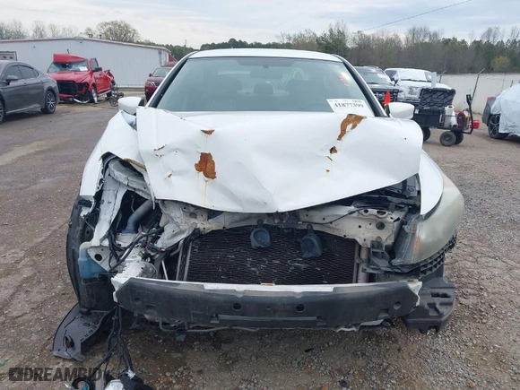 2012 Honda Accord Sdn SE with VIN 1HGCP2F61CA219646, listed as a IAAI auction lot 41877399 with 176,935 mi miles. Bid and sale history available at carsss.com. Image 13.