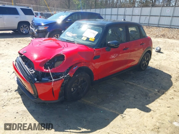 2024 MINI Hardtop 4 Door Cooper Classic with VIN WMW33DK00R2V40133, listed as a IAAI auction lot 41801763 with 9,607 mi miles and . Bid and sale history available at DreamBid. Image 18.