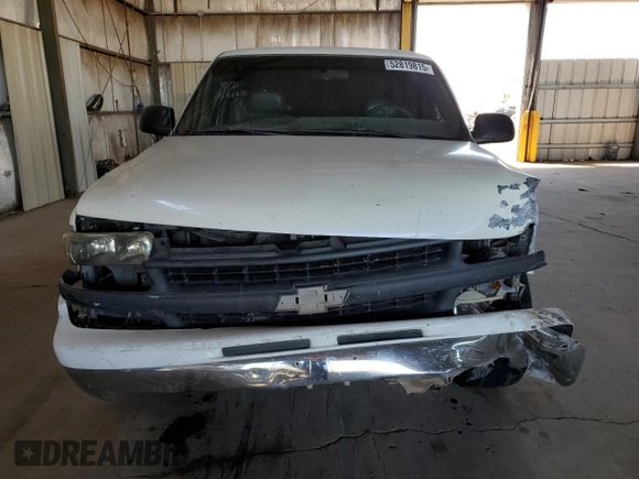 2000 Chevrolet Silverado 1500 with VIN 2GCEC19W0Y1310868, listed as a Copart auction lot 52819815 with 348,088 mi miles and Salvage Title. Bid and sale history available at DreamBid. Image 5.