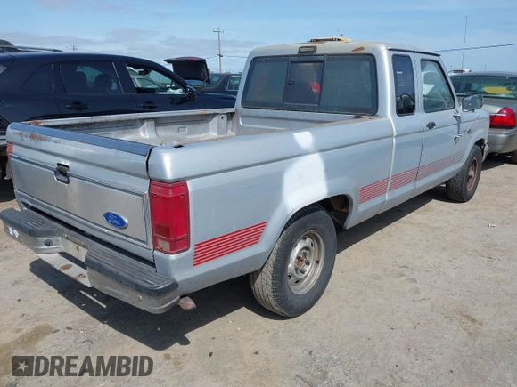1991 Ford Ranger Splash z VIN 1FTCR14UXMPA11218, wystawiony jako IAAI lot #42055093 z przebiegiem 277 374 mil mil oraz . Historia ofert i sprzedaży dostępna na DreamBid. Obrazek 4.