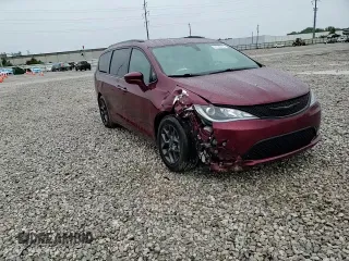 2018 Chrysler Pacifica Touring L Plus с VIN 2C4RC1EG9JR252640, выставлен на аукционе Copart как лот 57726455 с пробегом 97 841 миль миль и Списание • Salvage title. История ставок и продаж доступна на DreamBid. Изображение 15.