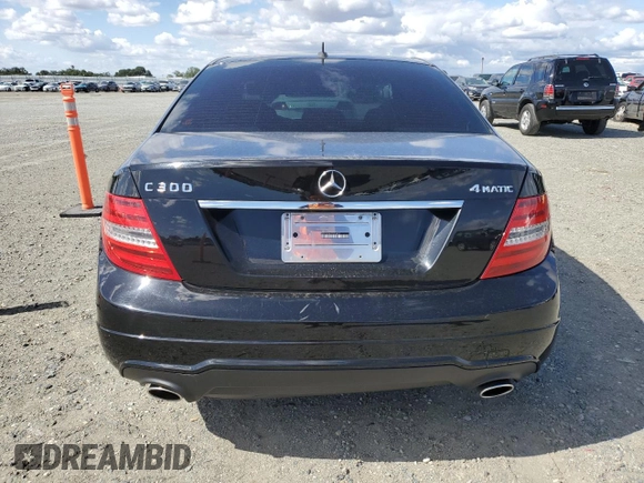2013 Mercedes-Benz C 300 Sport with VIN WDDGF8AB1DR258319, listed as a Copart auction lot 56580615 with 212,921 mi miles and Clean Title. Bid and sale history available at DreamBid. Image 6.