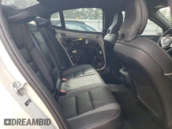 2019 Volvo S60 R-Design with VIN 7JR102FMXKG015692, listed as a Copart auction lot 57598173 with 26,004 mi miles. Bid and sale history available at carsss.com. Image 10.