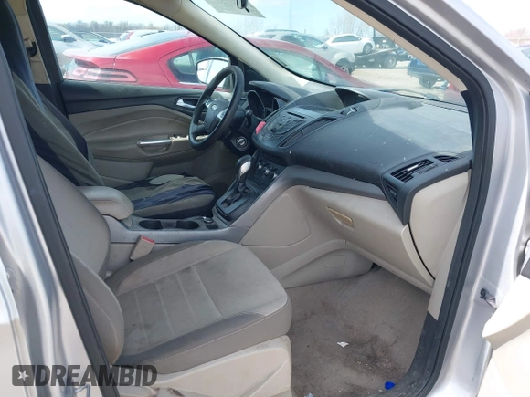 2014 Ford Escape SE z VIN 1FMCU9G93EUC02045, wystawiony jako IAAI lot #41923565 z przebiegiem 202 011 mil mil oraz . Historia ofert i sprzedaży dostępna na DreamBid. Obrazek 5.