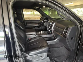 2019 Ford Expedition Max Limited with VIN 1FMJK2AT0KEA20849, listed as a Copart auction lot 64993925 with 118,923 mi miles and Clean title. Bid and sale history available at DreamBid. Image 5.