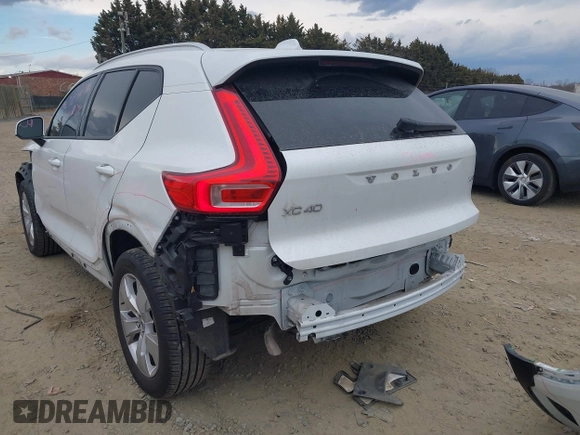 2022 Volvo XC40 Momentum с VIN YV4162UK6N2755592, выставлен на аукционе IAAI как лот 41684922 с пробегом 35 925 миль миль и . История ставок и продаж доступна на DreamBid. Изображение 18.