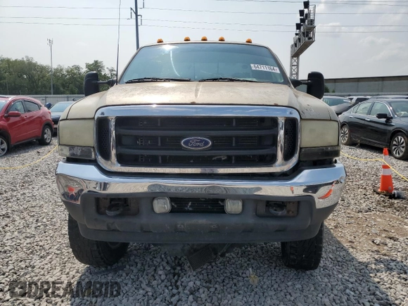 2001 Ford Super Duty F-250 XL with VIN 1FTNX21S31EA51607, listed as a Copart auction lot 64711164 with 137,934 mi miles and Salvage Title. Bid and sale history available at carsss.com. Image 5.