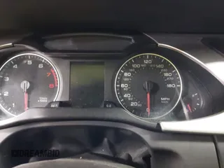 2010 Audi A4 Premium z VIN WAUDFAFL8AN028850, wystawiony jako IAAI lot #42319215 z przebiegiem Nie podano mil oraz . Historia ofert i sprzedaży dostępna na DreamBid. Obrazek 7.