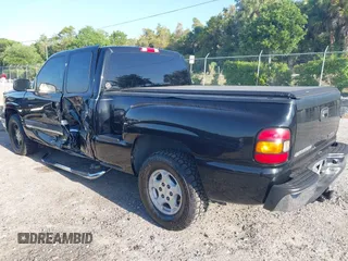 2004 Chevrolet Silverado 1500 LS with VIN 1GCEC19T44Z291569, listed as a IAAI auction lot 42020719 with 119,212 mi miles and . Bid and sale history available at DreamBid. Image 3.