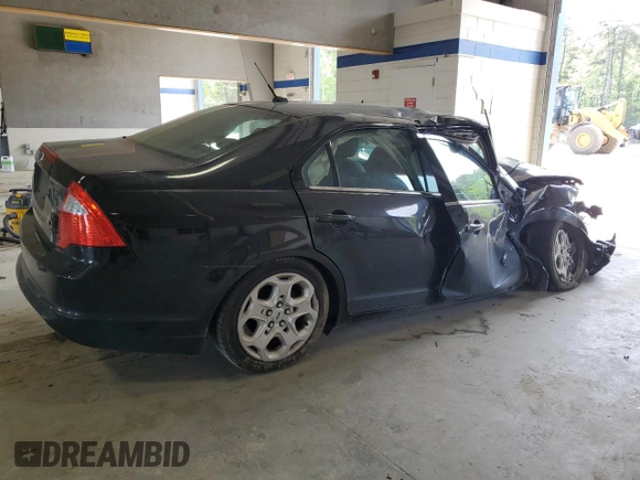 2011 Ford Fusion SE with VIN 3FAHP0HA1BR321100, listed as a Copart auction lot 53870005 with Not Provided miles and Salvage Title. Bid and sale history available at carsss.com. Image 3.