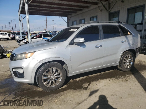 2011 Kia Sorento SX with VIN 5XYKW4A28BG170568, listed as a Copart auction lot 44372555 with 218,737 mi miles and Salvage Title. Bid and sale history available at carsss.com. Image 1.