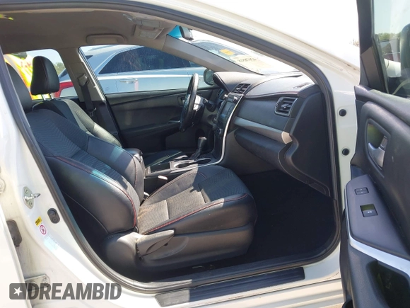 2015 Toyota Camry XLE with VIN 4T1BF1FK1FU055477, listed as a IAAI auction lot 42078518 with 233,159 mi miles and . Bid and sale history available at DreamBid. Image 5.