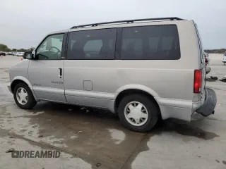 2000 GMC Safari with VIN 1GKDM19W8YB534175, listed as a Copart auction lot 79751414 with Not Provided miles and Salvage Title. Bid and sale history available at carsss.com. Image 2.