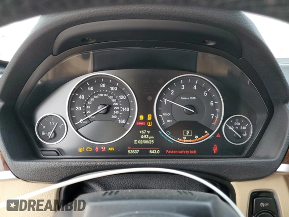 2014 BMW 4 Series 435i z VIN WBA3T3C5XEP737134, wystawiony jako Copart lot #44107955 z przebiegiem 53 637 mil mil oraz Szkody całkowita. Historia ofert i sprzedaży dostępna na DreamBid. Obrazek 9.