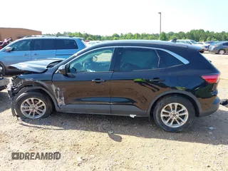 2021 Ford Escape SE Hybrid с VIN 1FMCU0BZ4MUA67773, выставлен на аукционе IAAI как лот 42398745 с пробегом 93 862 миль миль и . История ставок и продаж доступна на DreamBid. Изображение 14.