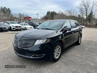 2019 Lincoln MKT with VIN 2LMHJ5NK8KBL01284, listed as a Copart auction lot 50058345 with 326,875 mi miles and Clean Title. Bid and sale history available at DreamBid. Image 2.