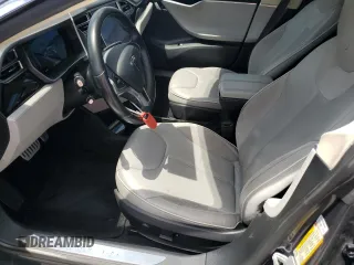 2014 Tesla Model S 60 with VIN 5YJSA1S13EFP63432, listed as a Copart auction lot 56706195 with 114,671 mi miles and Clean Title. Bid and sale history available at DreamBid. Image 7.