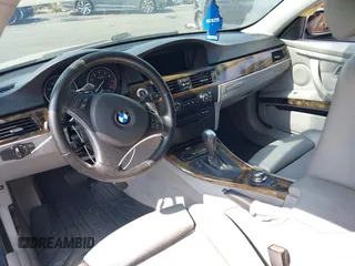 2008 BMW 3 Series 328i с VIN WBAWB33578P132461, выставлен на аукционе IAAI как лот 42608515 с пробегом 105 527 миль миль и . История ставок и продаж доступна на DreamBid. Изображение 12.