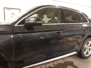 2020 Audi Q5 Premium with VIN WA1ANAFY2L2083393, listed as a IAAI auction lot 41408268 with 75,930 mi miles. Bid and sale history available at carsss.com. Image 14.