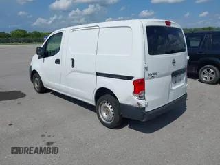 2015 Nissan NV200 S с VIN 3N6CM0KNXFK699257, выставлен на аукционе IAAI как лот 42734894 с пробегом 245 472 миль миль и . История ставок и продаж доступна на DreamBid. Изображение 3.