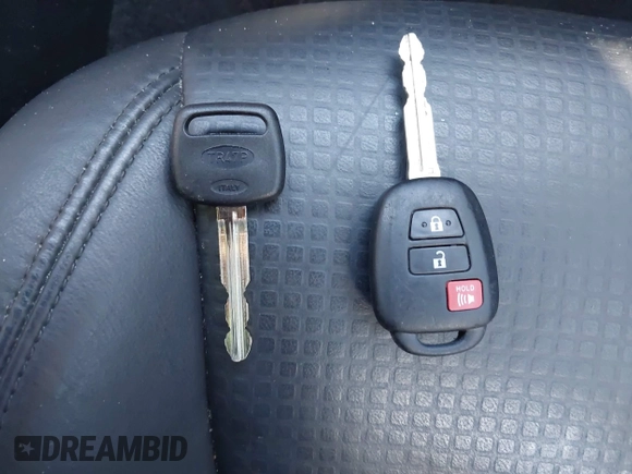 2021 Toyota Tacoma SR z VIN 3TYCZ5AN7MT008274, wystawiony jako IAAI lot #42091508 z przebiegiem 59 371 mil mil oraz . Historia ofert i sprzedaży dostępna na DreamBid. Obrazek 11.