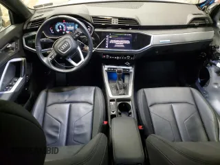 2022 Audi Q3 Premium Plus z VIN WA1BUCF30N1130534, wystawiony jako Copart lot #79628984 z przebiegiem 16 388 mil mil oraz Szkoda całkowita • Salvage title. Historia ofert i sprzedaży dostępna na DreamBid. Obrazek 8.