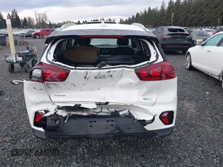 2022 Kia Niro LXS with VIN KNDCB3LC2N5542807, listed as a IAAI auction lot 40733090 with 28,791 mi miles. Bid and sale history available at carsss.com. Image 16.