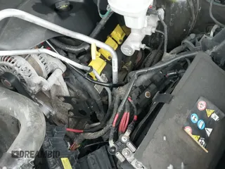 2014 Ram 1500 Big Horn z VIN 1C6RR7GTXES263038, wystawiony jako IAAI lot #40414844 z przebiegiem 268 072 mil mil oraz . Historia ofert i sprzedaży dostępna na DreamBid. Obrazek 19.