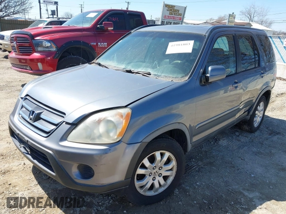 2005 Honda CR-V EX SE with VIN JHLRD78965C039871, listed as a IAAI auction lot 41981803 with 213,745 mi miles. Bid and sale history available at carsss.com. Image 2.