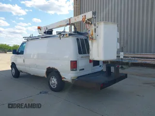 2007 Ford Econoline Cargo with VIN 1FTSE34L37DA57344, listed as a IAAI auction lot 42193599 with 211,674 mi miles and . Bid and sale history available at DreamBid. Image 3.