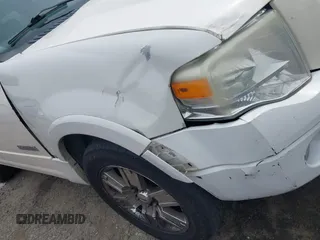 2008 Ford Expedition Limited с VIN 1FMFU19568LA37062, выставлен на аукционе IAAI как лот 42039365 с пробегом 309 712 миль миль и . История ставок и продаж доступна на DreamBid. Изображение 14.