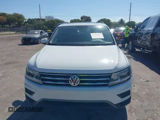 2018 Volkswagen Tiguan SEL with VIN 3VV3B7AX8JM192926, listed as a IAAI auction lot 42034229 with 16,656 mi miles and . Bid and sale history available at DreamBid. Image 12.